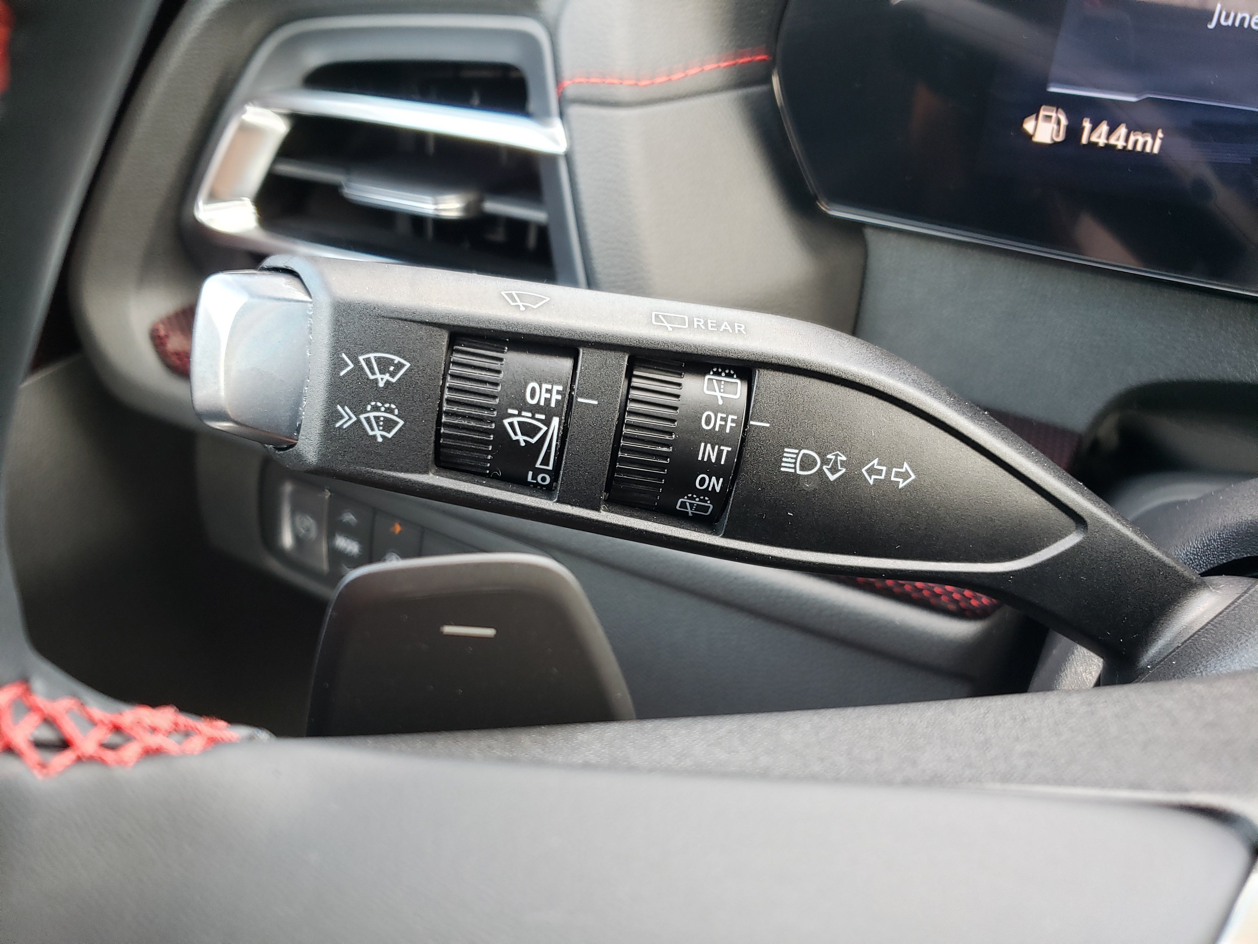 New 2026 Chevrolet Traverse RS w/ LPO, Floor Liner Package FWD image 21