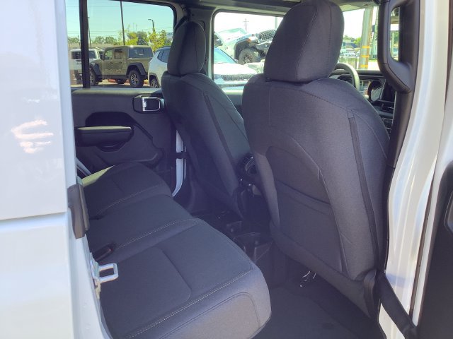 New 2026 Jeep Gladiator Sport AWD/4WD image 33