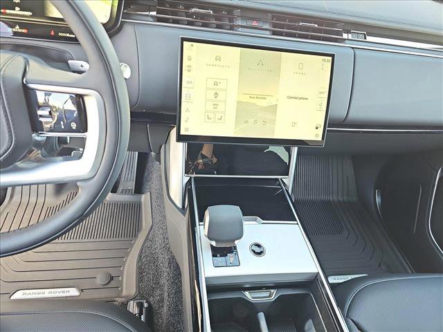 New 2025 Land Rover Range Rover SE image 22