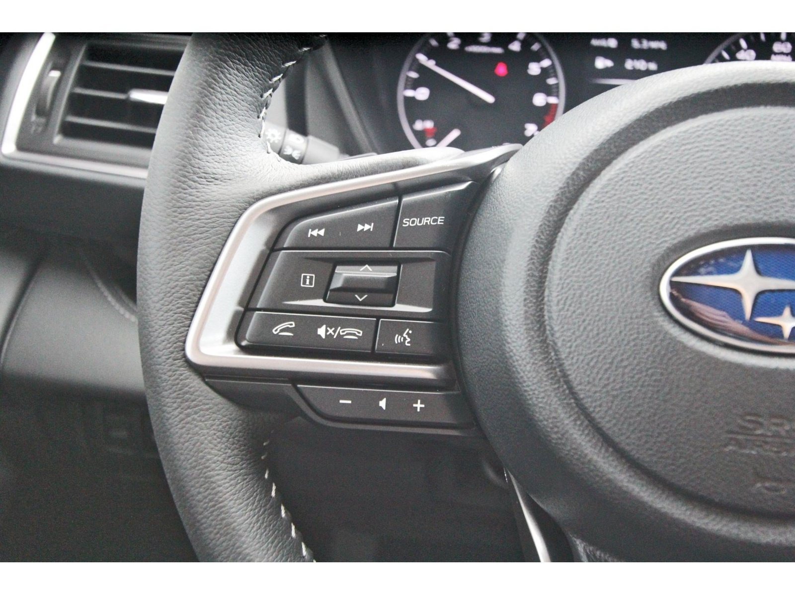 New 2027 Subaru Ascent Limited AWD/4WD image 13