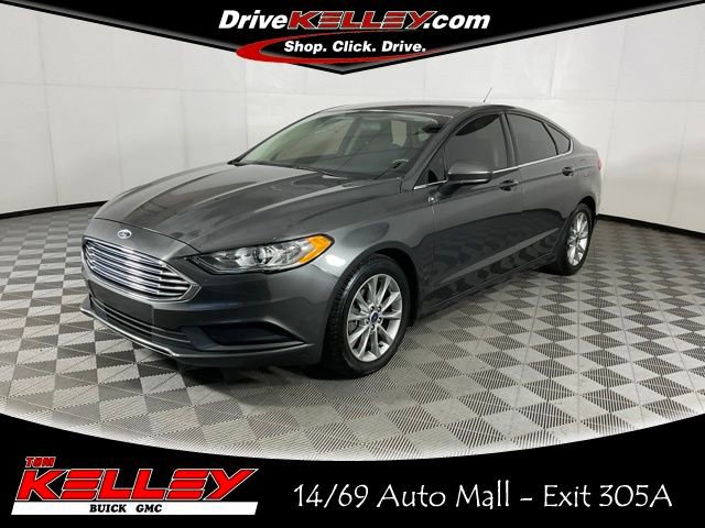 Used 2017 Ford Fusion SE