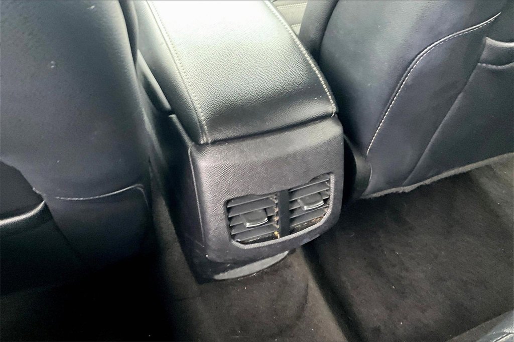 Used 2018 Ford Fusion SE w/ Equipment Group 201A image 27