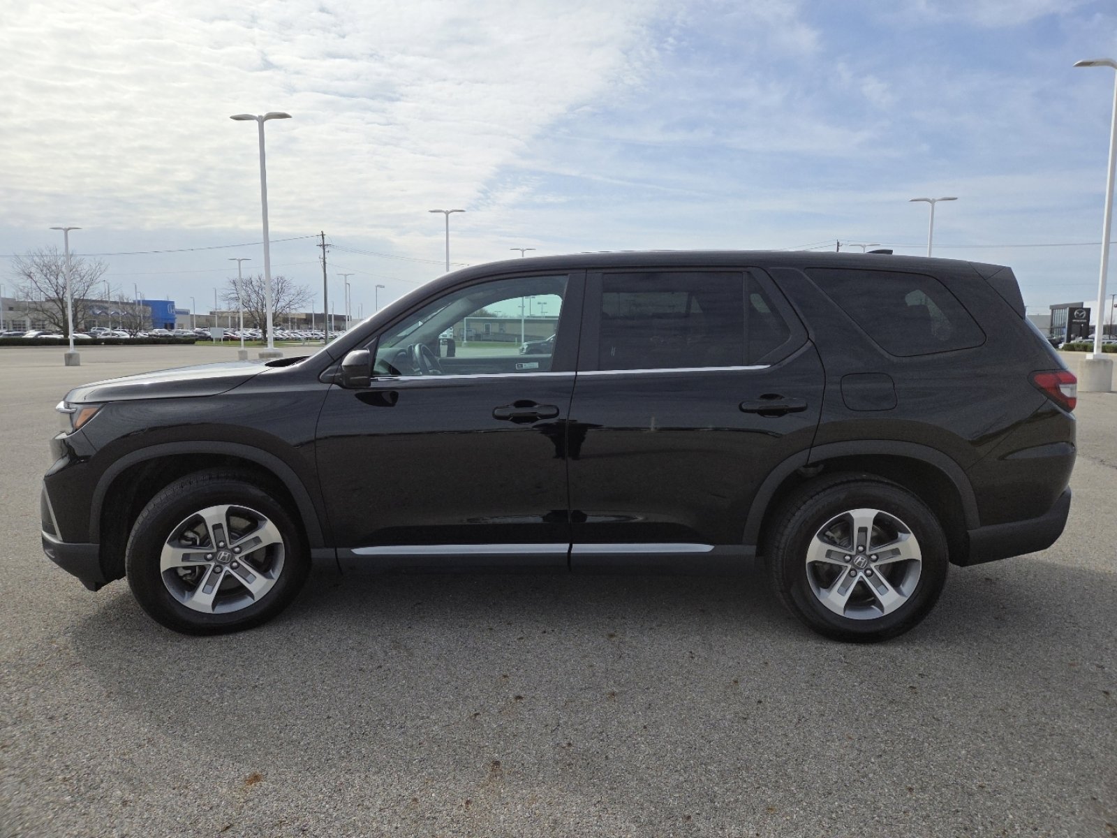 Used 2025 Honda Pilot EX-L image 13
