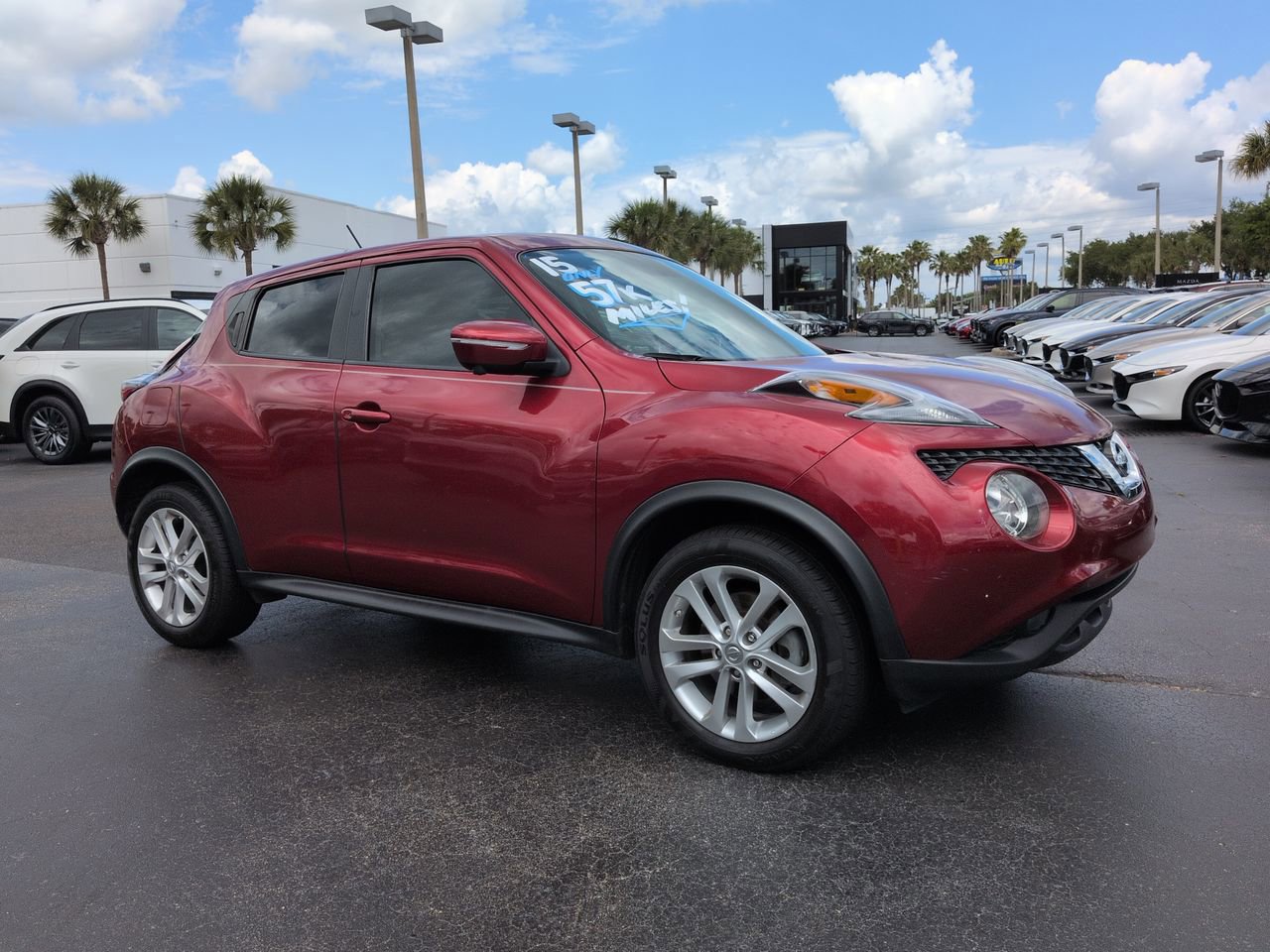 Used 2015 Nissan Juke SL FWD image 2