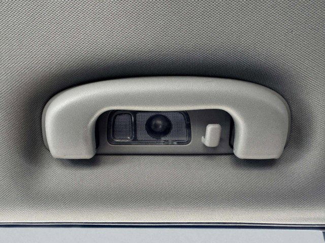 Used 2023 GMC Terrain SLE w/ Driver Convenience Package image 42