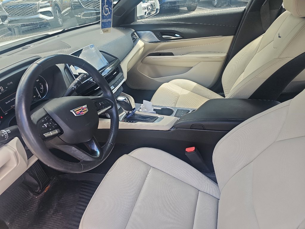 Used 2024 Cadillac CT4 Premium Luxury RWD image 9