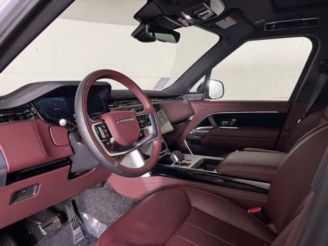 New 2025 Land Rover Range Rover SE image 39