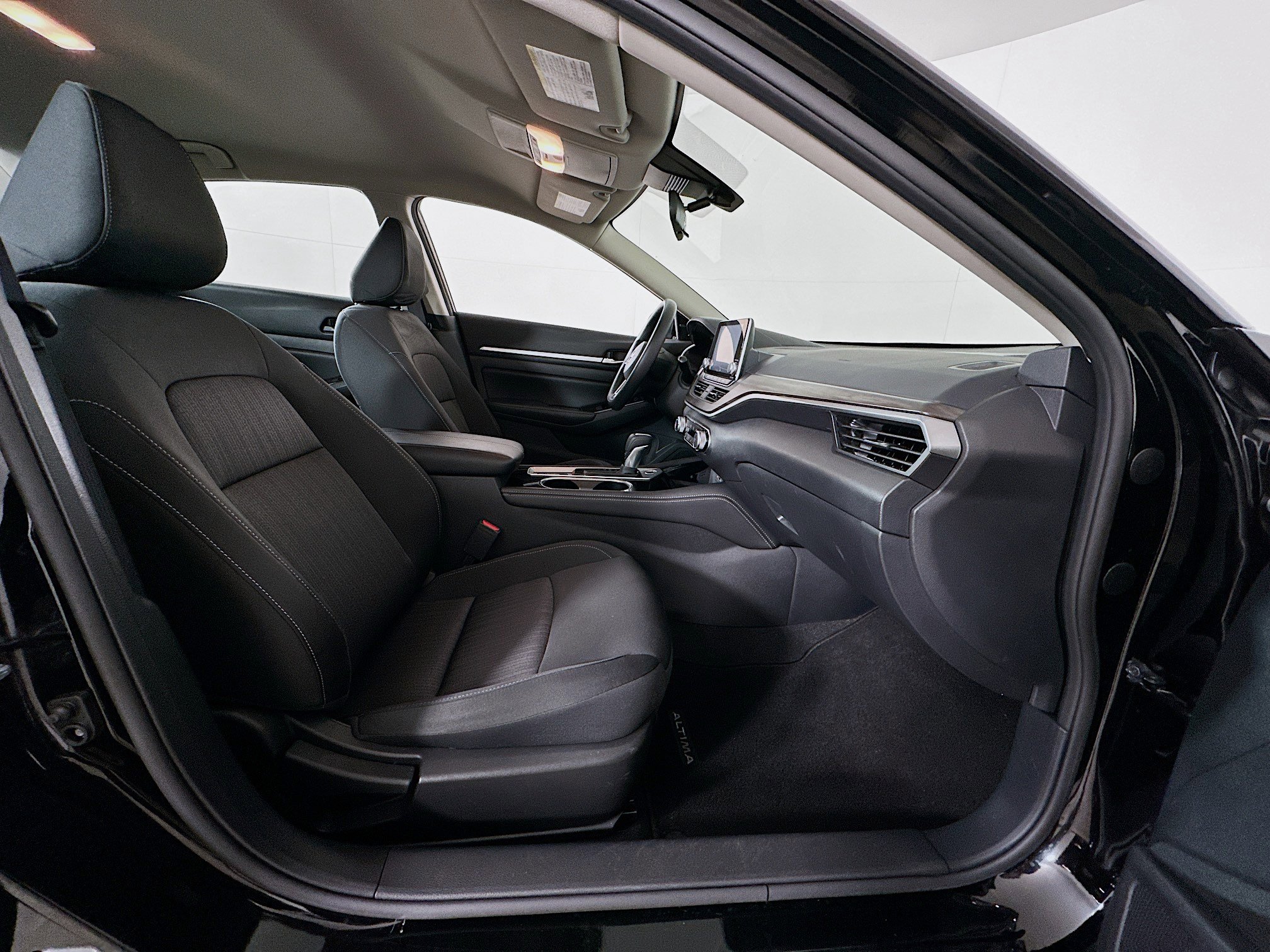 Used 2023 Nissan Altima 2.5 SV image 29