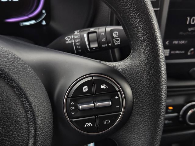 Used 2025 Kia Soul LX image 29