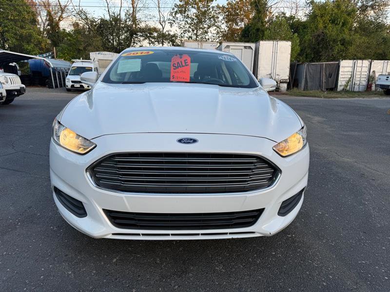 Used 2014 Ford Fusion SE image 5