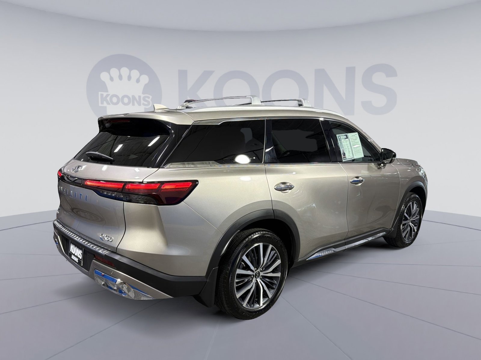 Used 2022 INFINITI QX60 Sensory w/ Cargo Package image 16