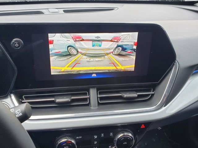 Certified 2025 Chevrolet Trax LT w/ Driver Confidence Package FWD image 30