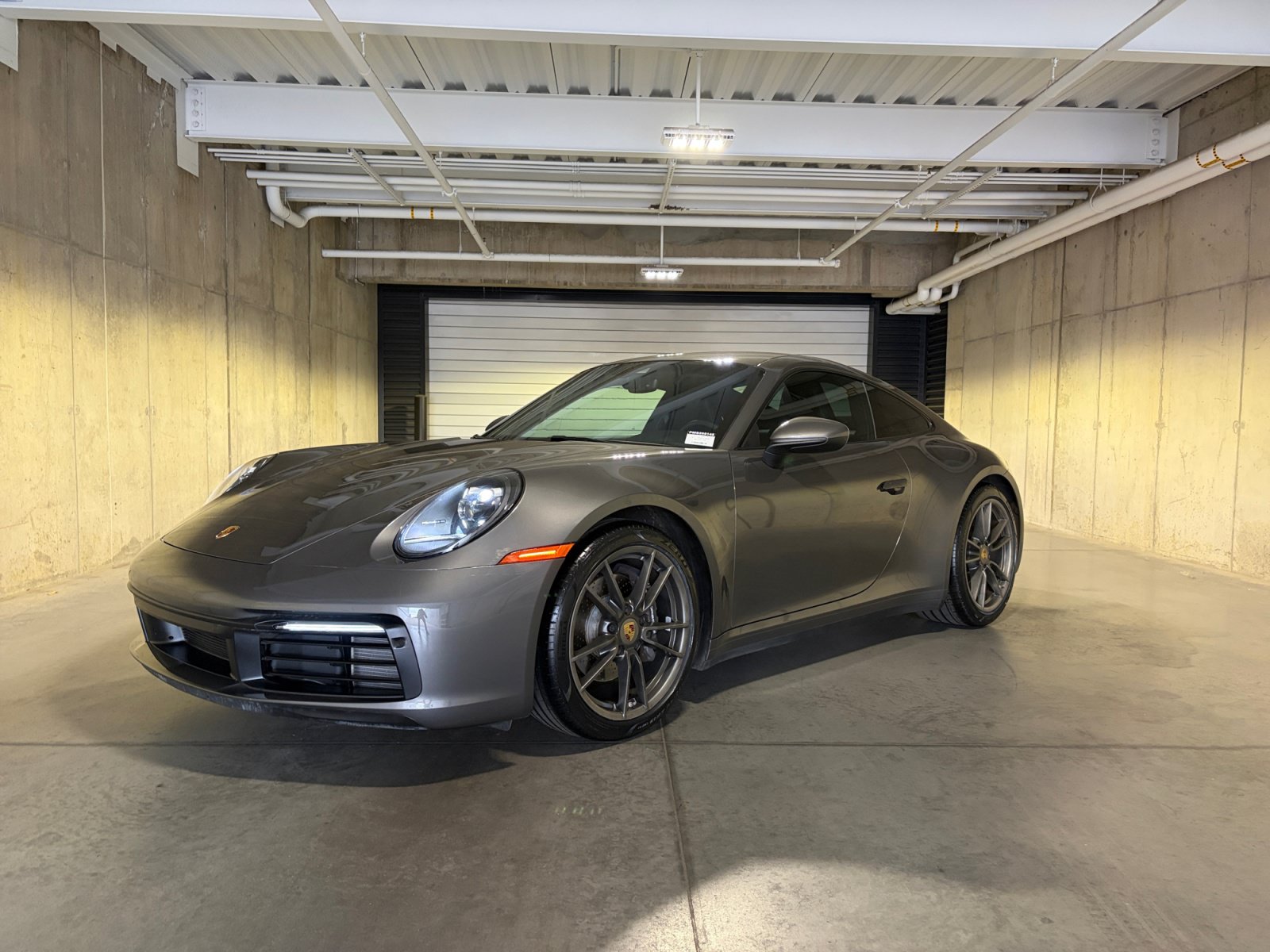 Used 2021 Porsche 911 Carrera RWD image 1