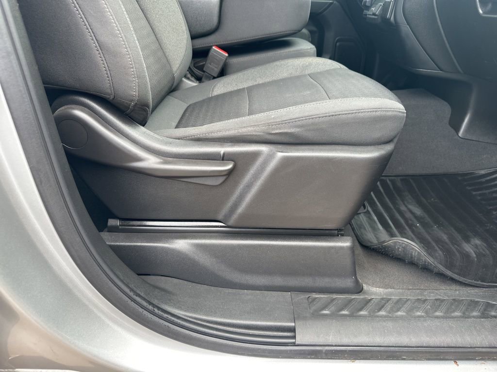 Used 2022 Chevrolet Silverado 2500 Custom w/ Custom Convenience Package image 23