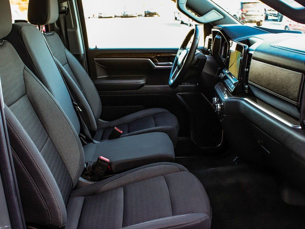 Used 2023 GMC Sierra 1500 Elevation image 39