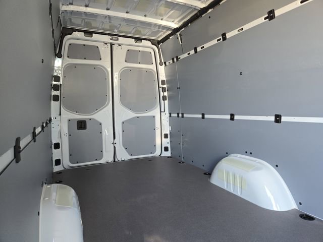 New 2026 Mercedes-Benz Sprinter 2500 image 32