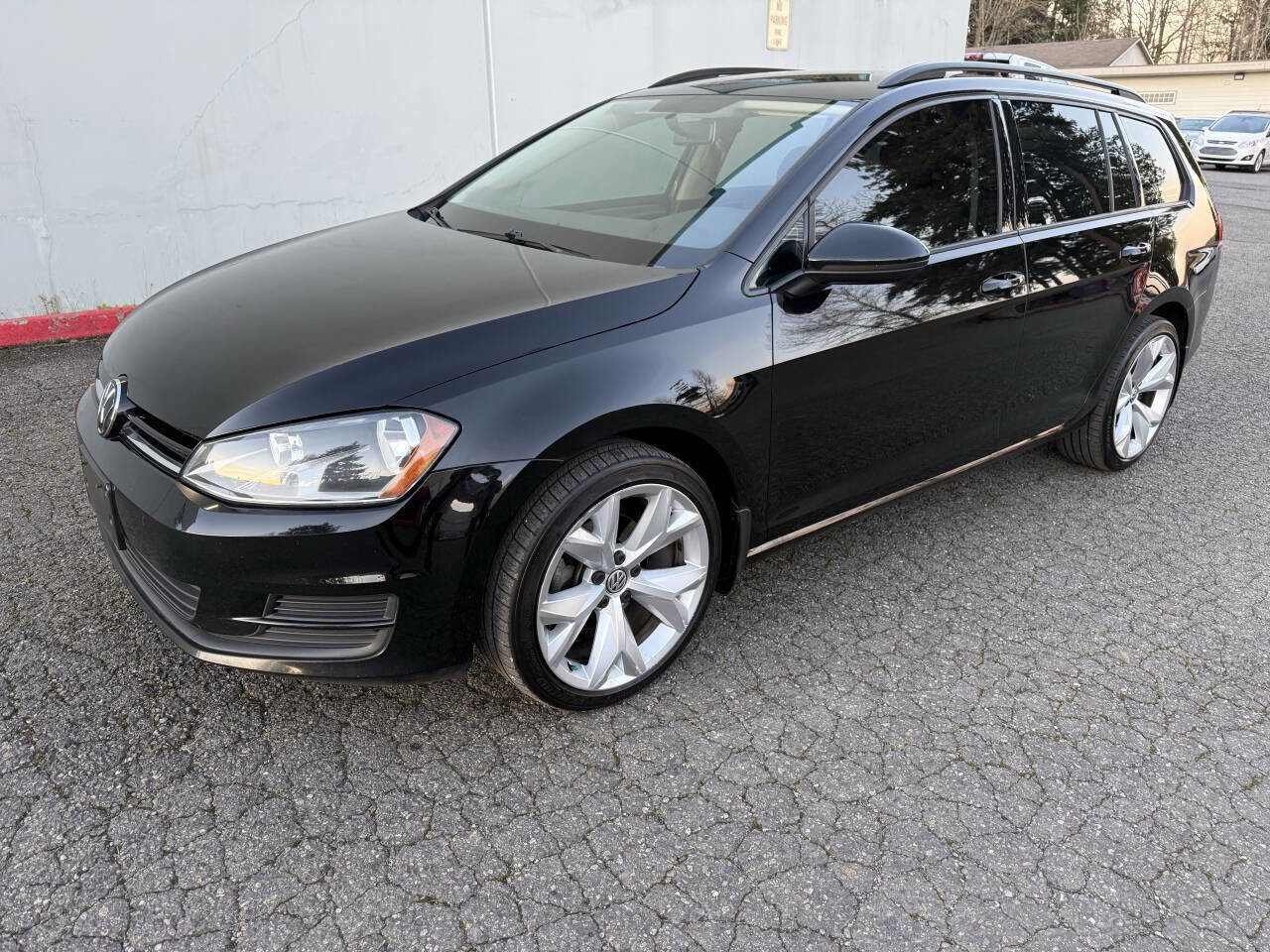 Used 2017 Volkswagen Golf S