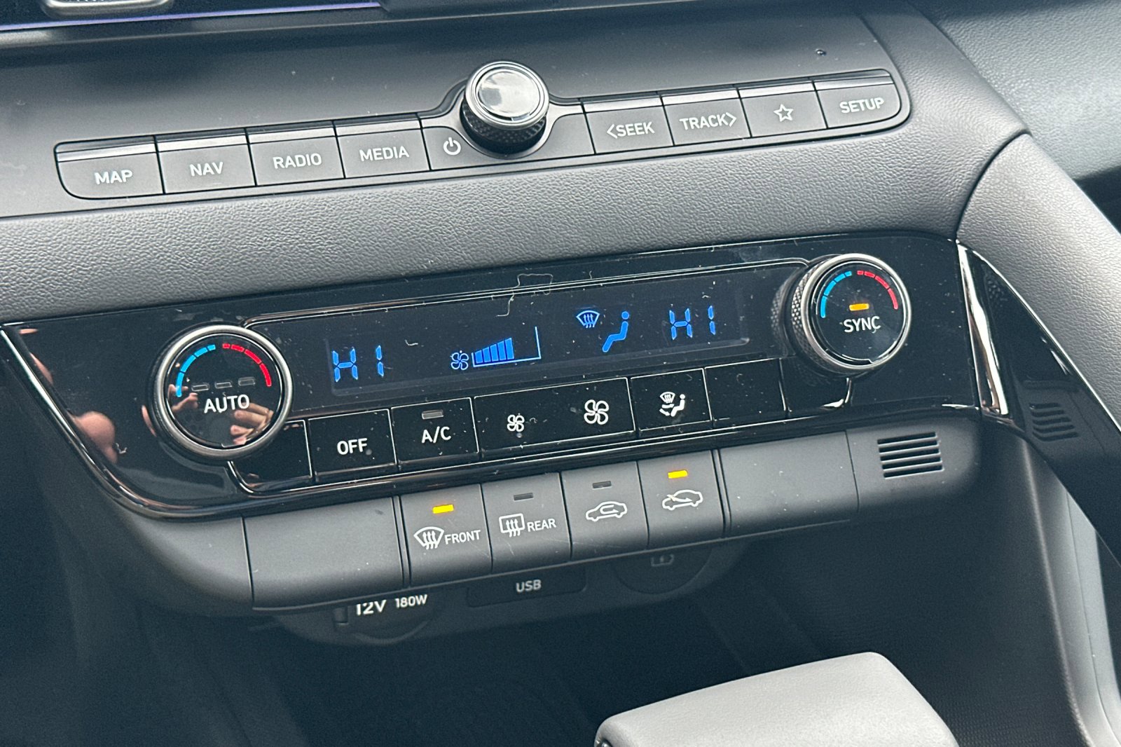 New 2026 Hyundai Elantra Sport FWD image 20