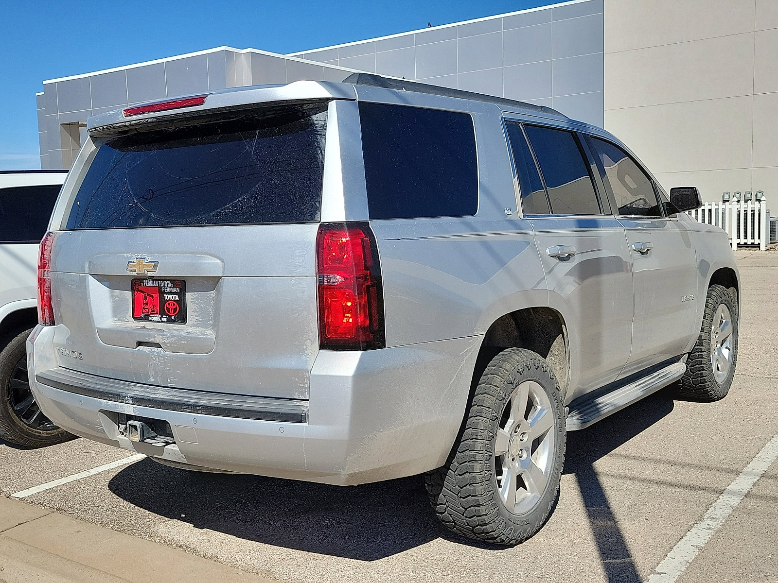 Used 2015 Chevrolet Tahoe LT image 3
