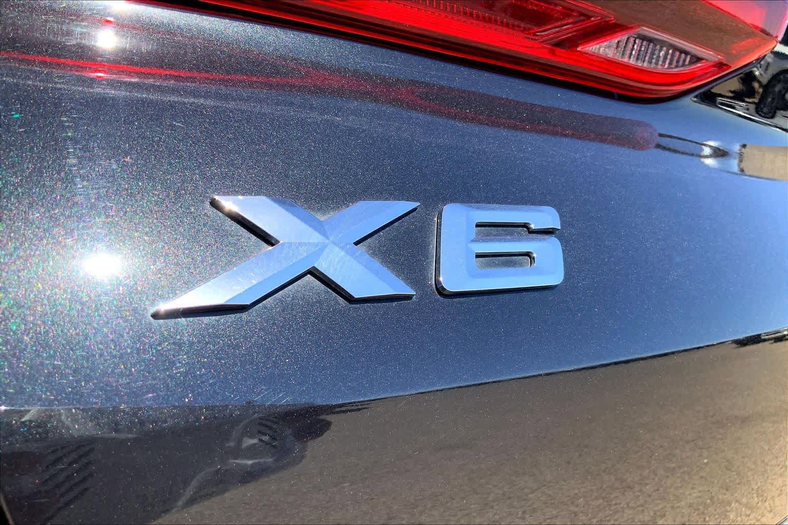 Used 2024 BMW X6 xDrive40i w/ Premium Package AWD/4WD image 33