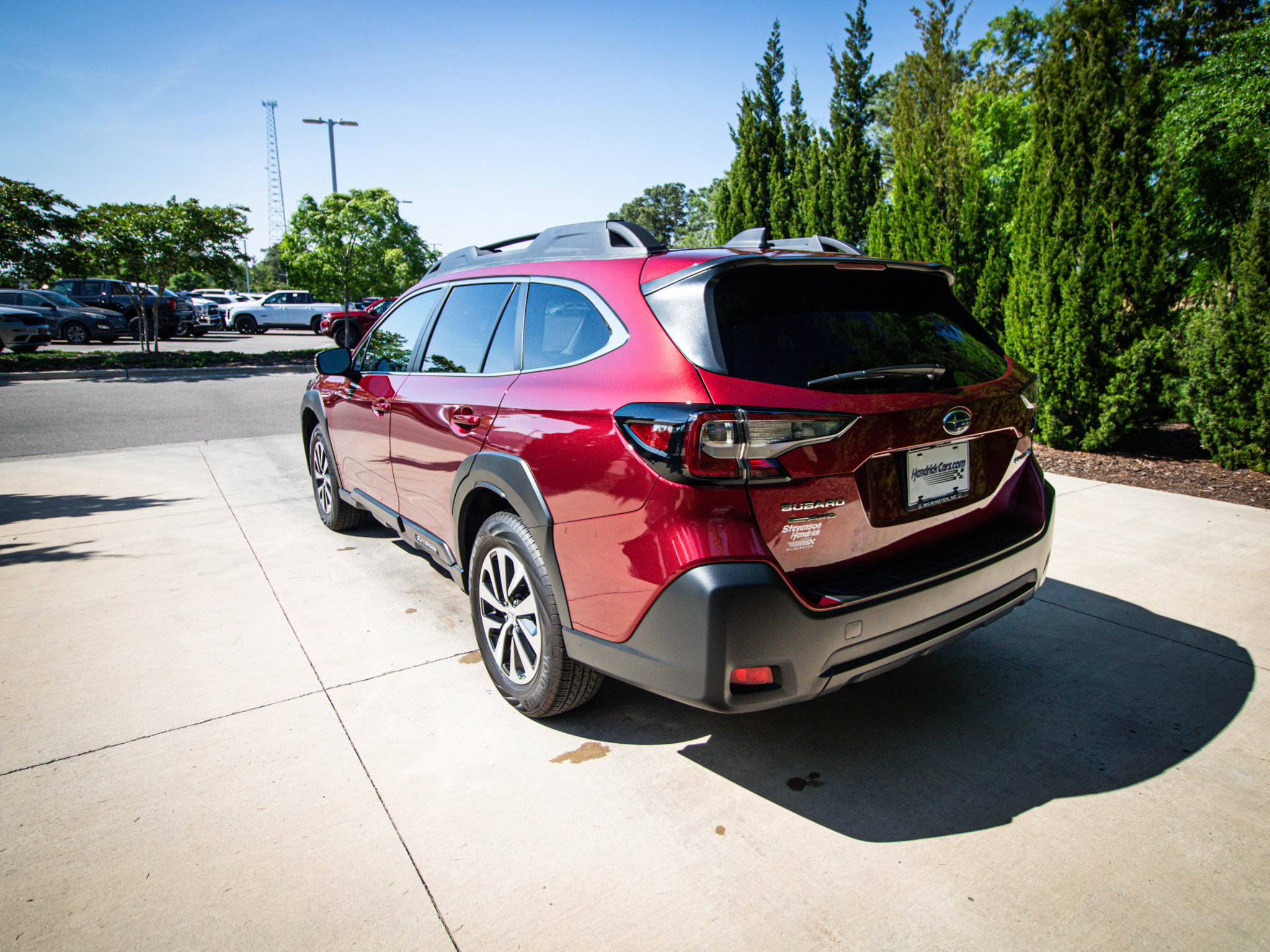 Used 2025 Subaru Outback Premium image 8