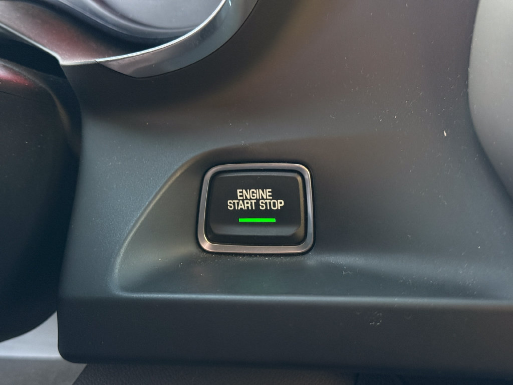 Used 2018 Chevrolet Camaro SS RWD image 27