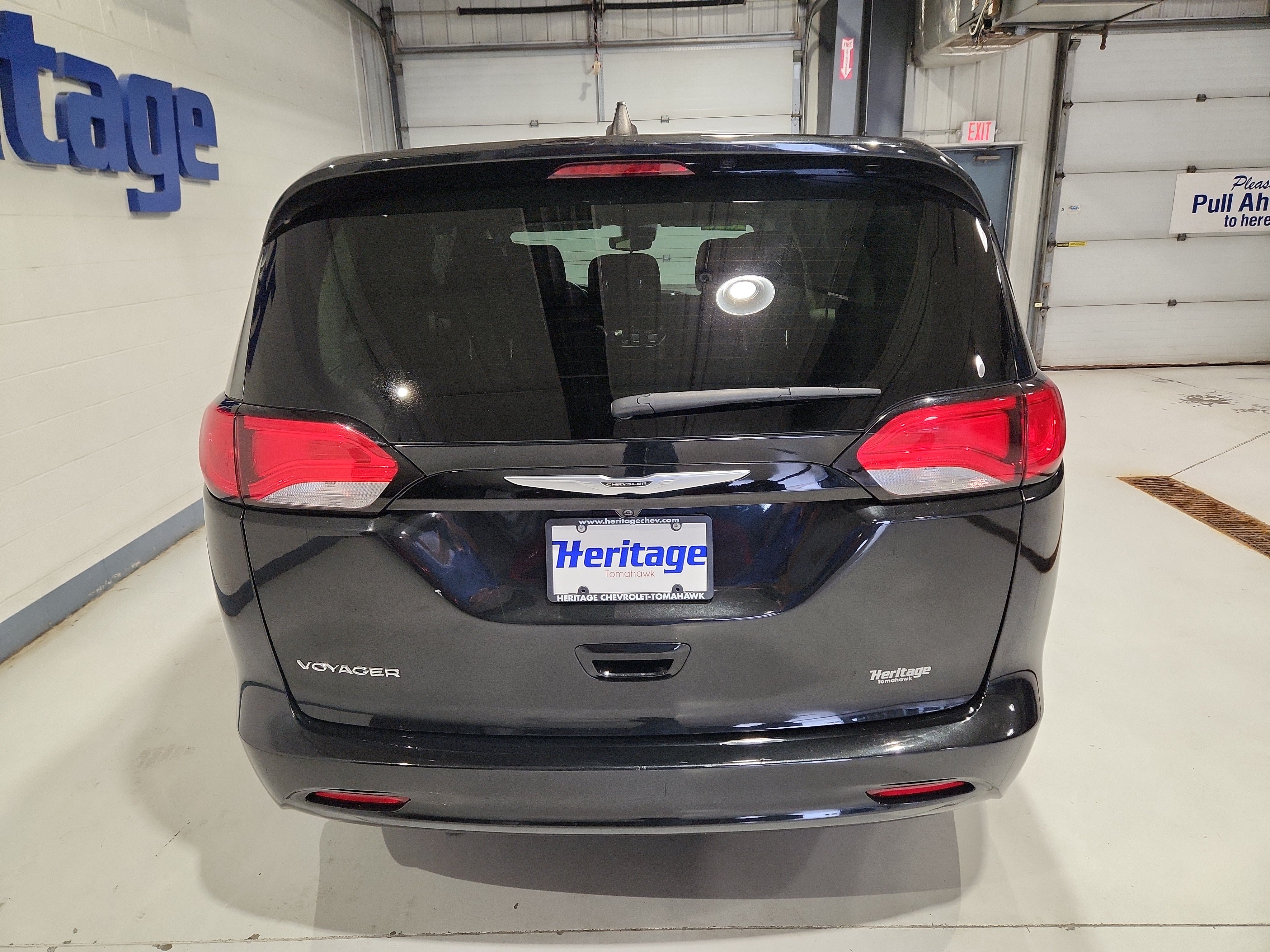 Used 2023 Chrysler Voyager LX FWD image 30