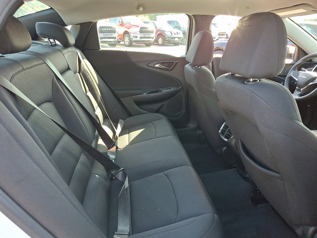 Used 2024 Chevrolet Malibu LT FWD image 15