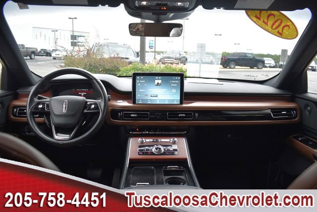 Used 2022 Lincoln Aviator Reserve image 3
