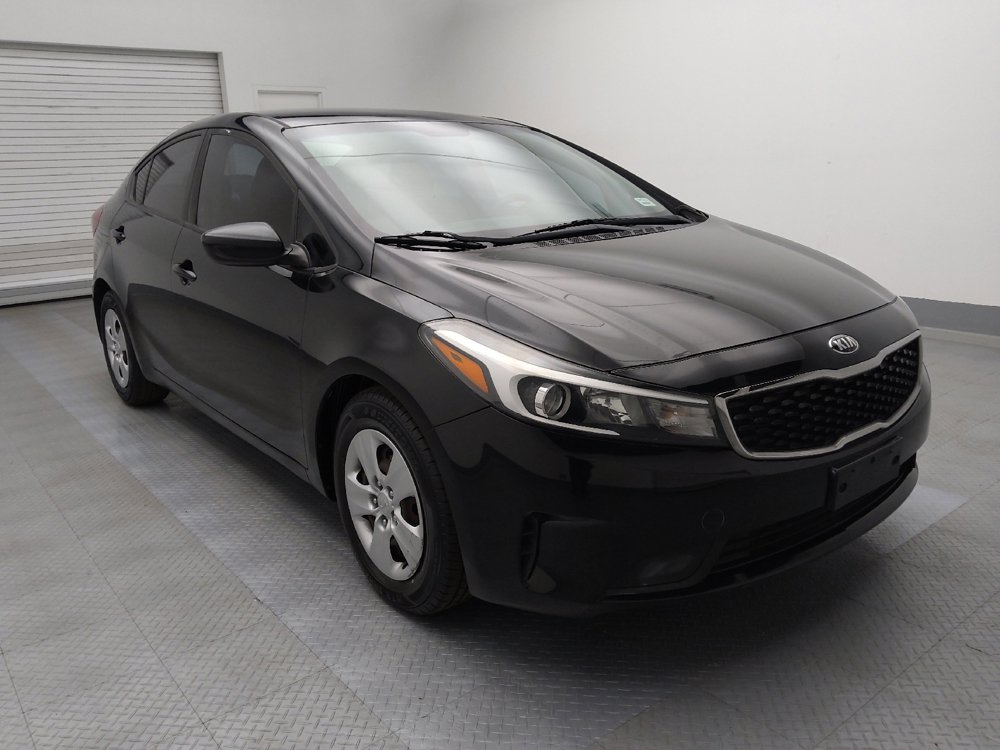 Used 2017 Kia Forte LX image 13