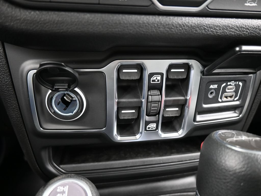 New 2026 Jeep Gladiator Sport AWD/4WD image 17