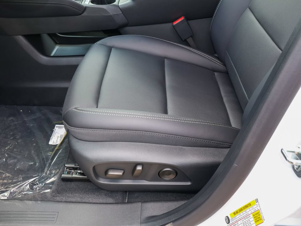 New 2027 GMC Terrain Elevation w/ Elevation Premium Package AWD/4WD image 8