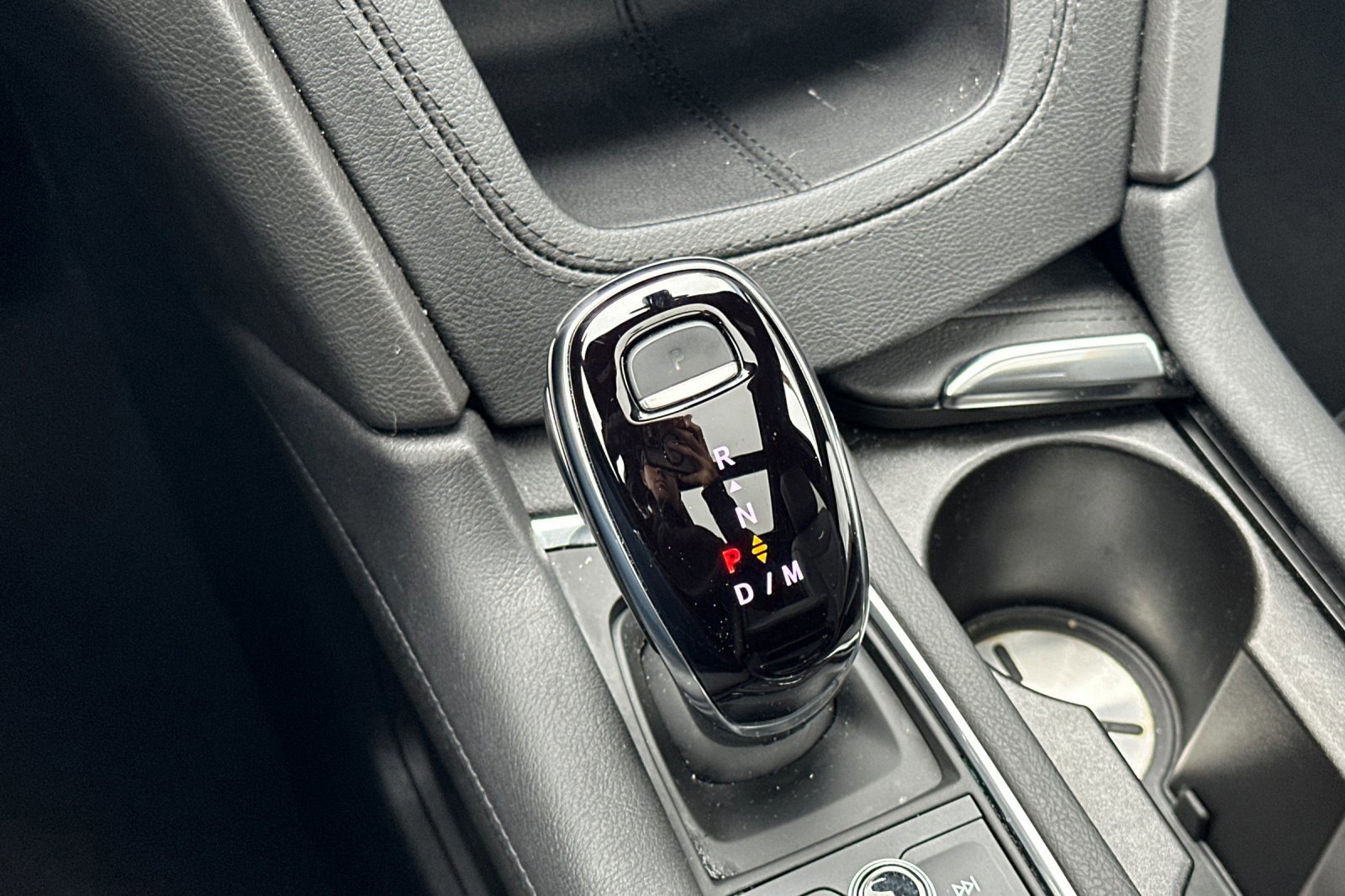 Certified 2025 Cadillac XT5 Premium Luxury image 22