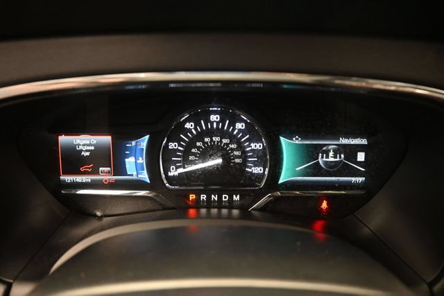 Used 2015 Lincoln Navigator 2WD image 22