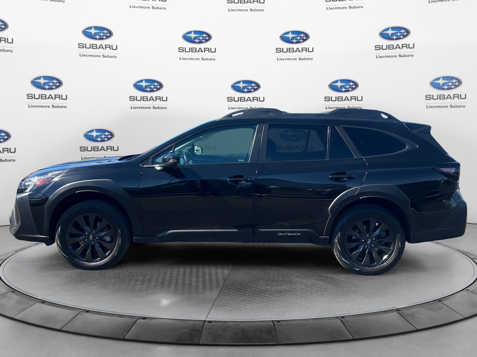 Used 2024 Subaru Outback Onyx Edition AWD/4WD image 2