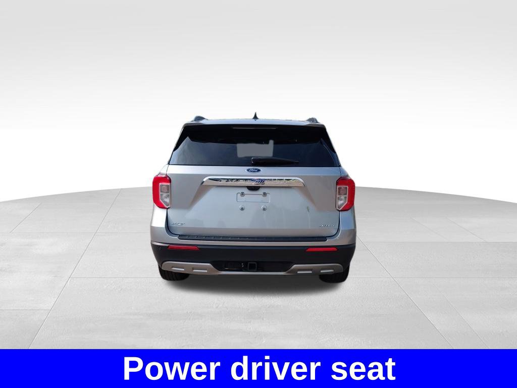 Used 2022 Ford Explorer XLT w/ Equipment Group 202A AWD/4WD image 15