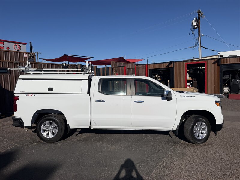 Used 2024 Chevrolet Silverado 1500 W/T w/ Trailering Package AWD/4WD image 2