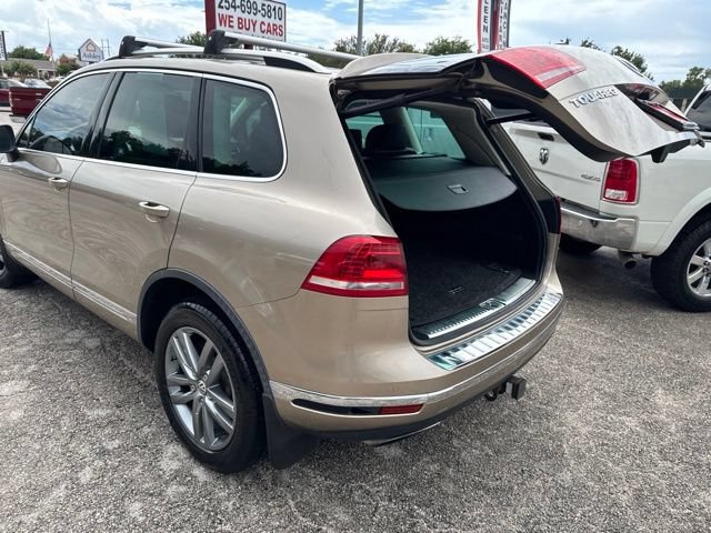 Used 2016 Volkswagen Touareg VR6 AWD/4WD image 21