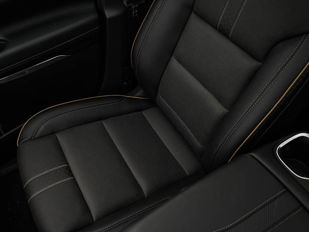 New 2026 Chevrolet Traverse High Country w/ LPO, Floor Liner Package image 28