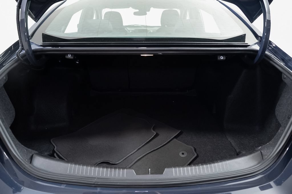 Used 2025 Chevrolet Malibu LT FWD image 37
