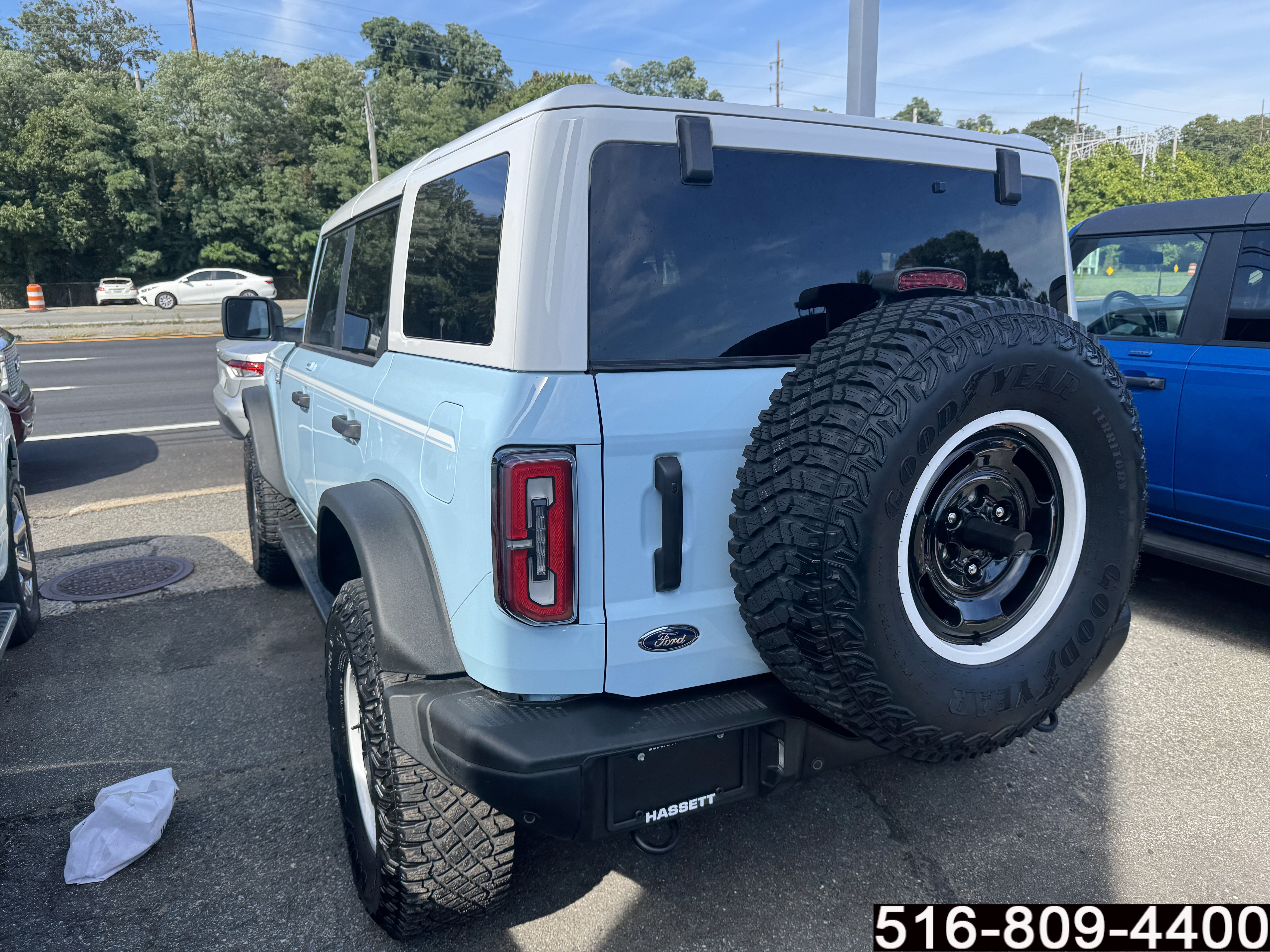 Used 2023 Ford Bronco Heritage Edition AWD/4WD image 7