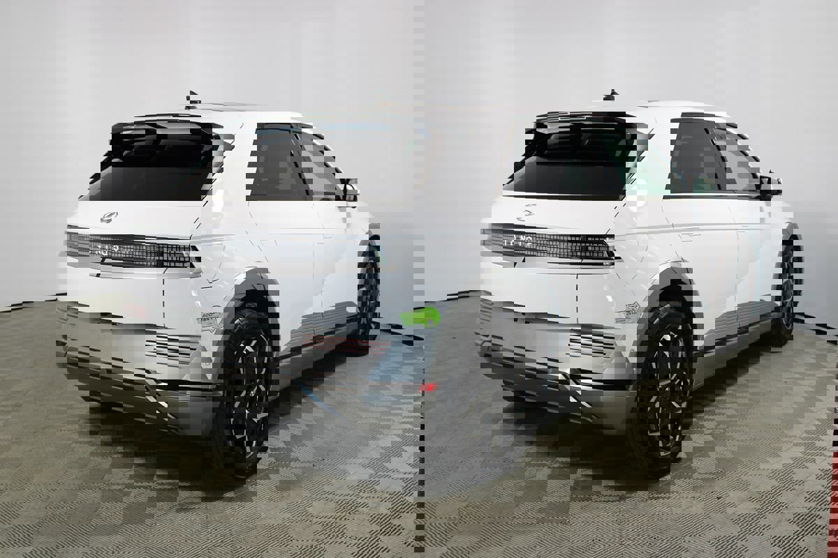 Used 2023 Hyundai Ioniq 5 Limited image 39