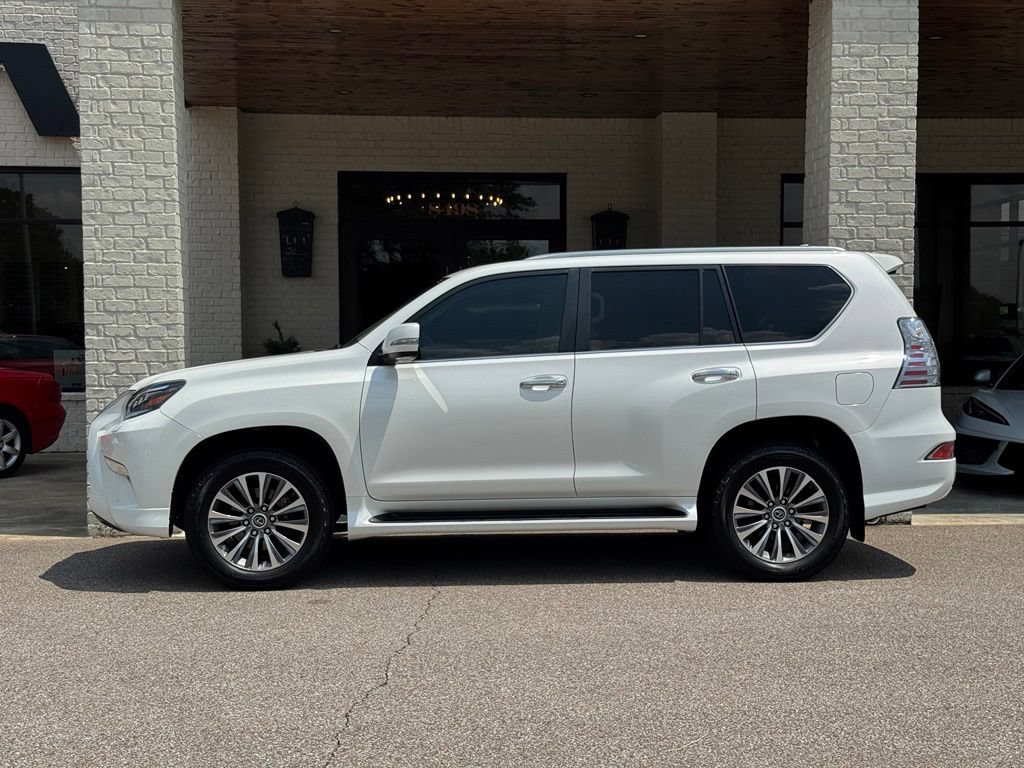 Used 2022 Lexus GX 460 Luxury w/ Accessory Package AWD/4WD image 6