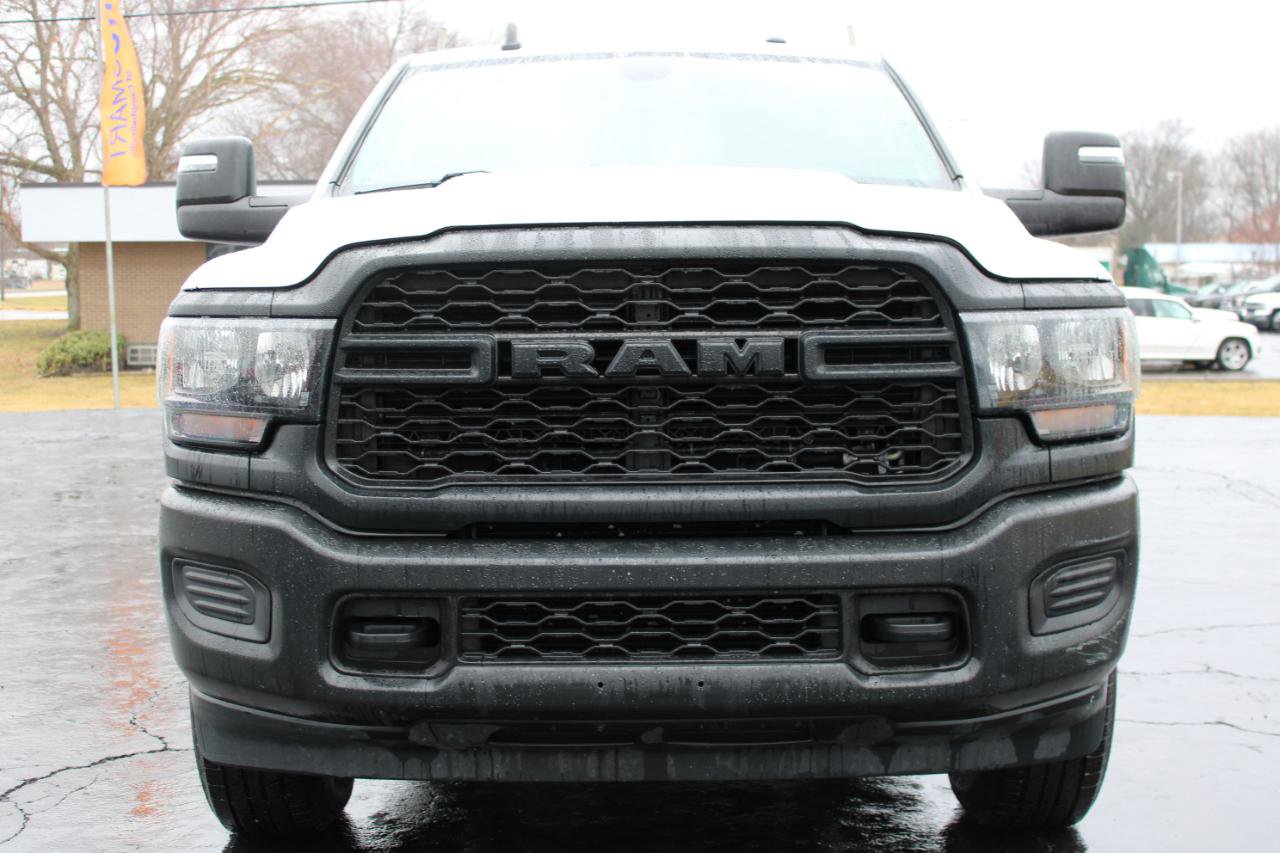 Used 2023 RAM 3500 Tradesman image 2