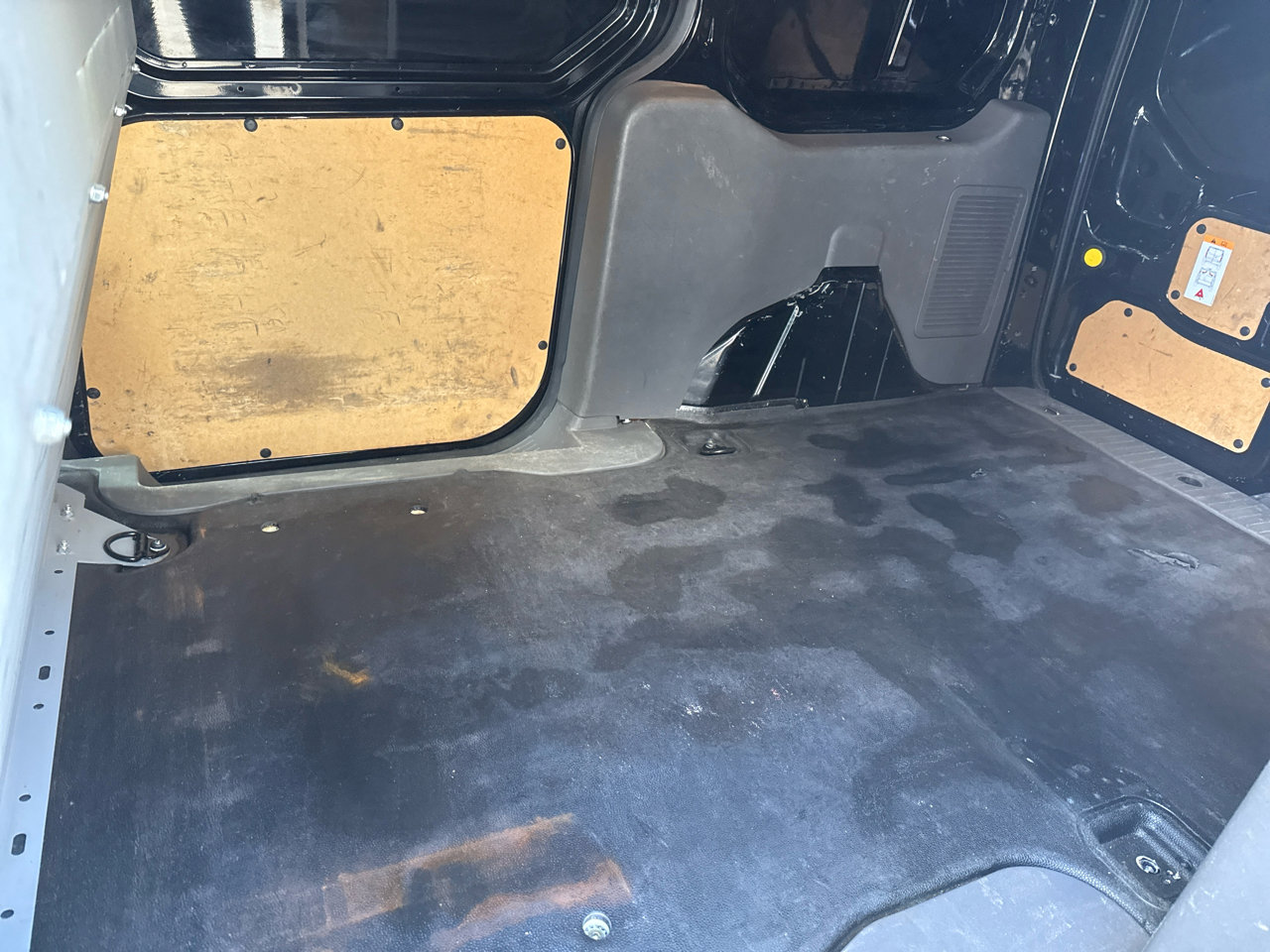 Used 2019 Ford Transit Connect XLT w/ Driver-Assist Package image 19