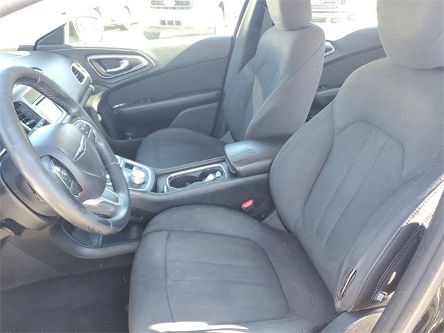 Used 2016 Chrysler 200 Limited w/ Convenience Group image 26