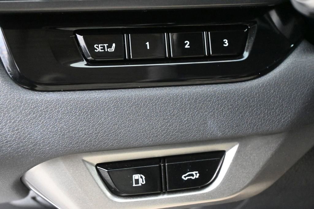 Used 2023 Lexus RX 350 Premium w/ Accessory Package (Z1) FWD image 5