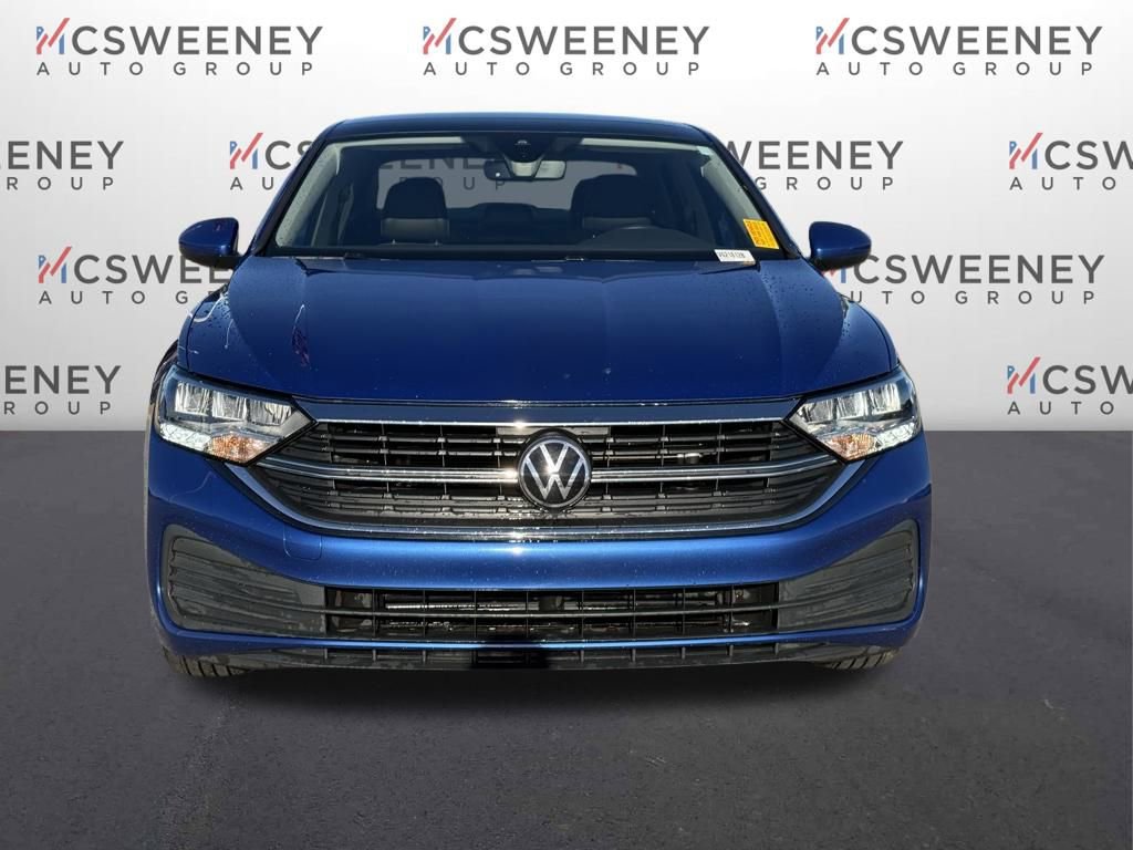 Used 2023 Volkswagen Jetta SE image 8