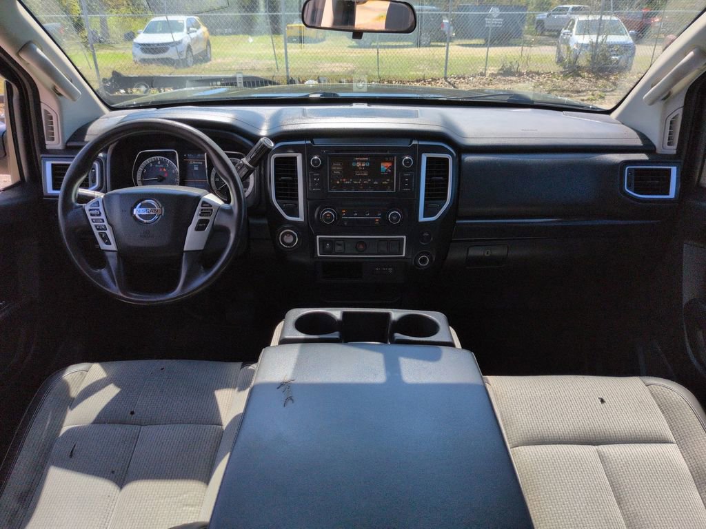 Used 2019 Nissan Titan S w/ S Utility Package image 10