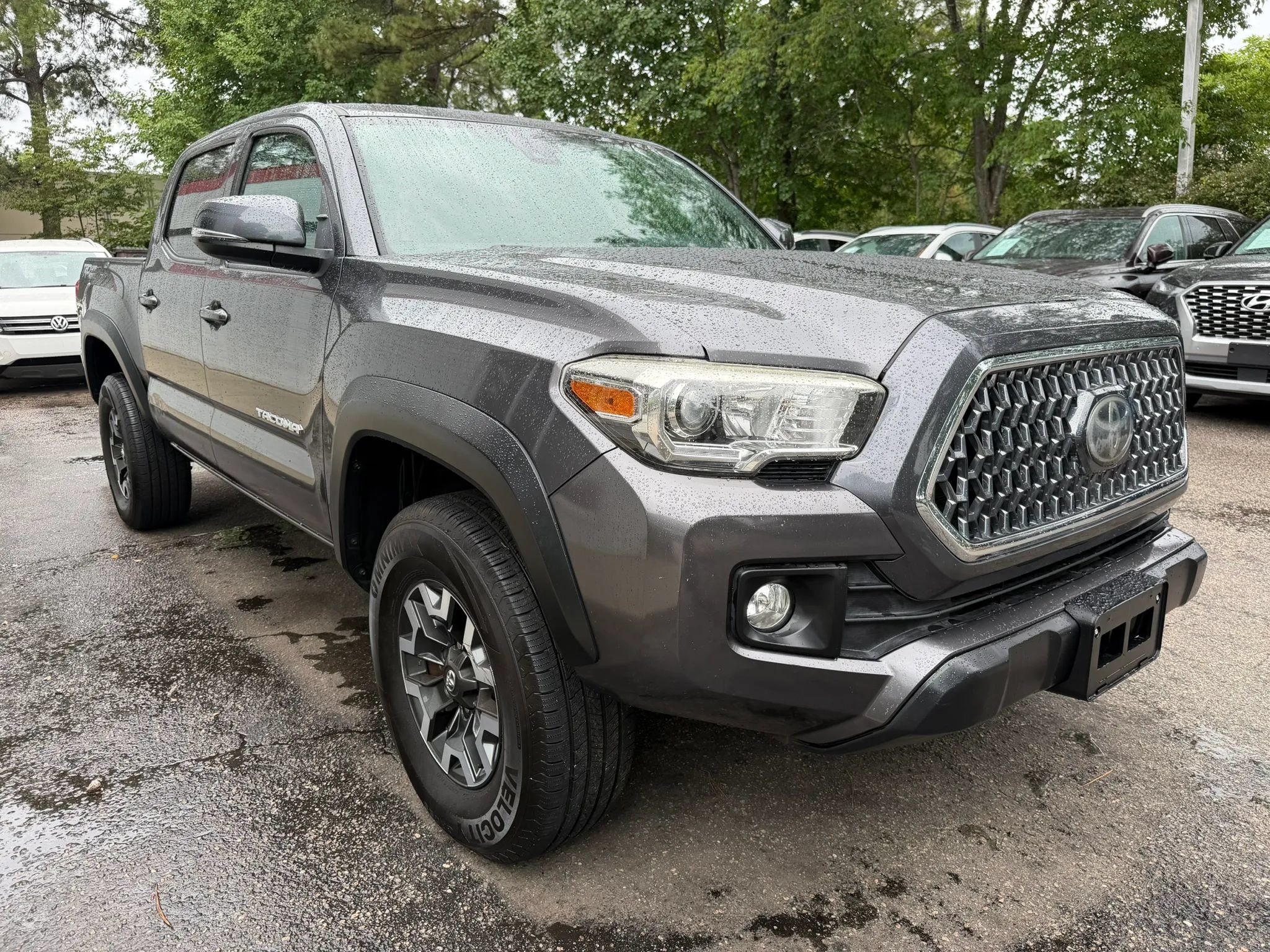 Used 2019 Toyota Tacoma TRD Off-Road RWD image 4